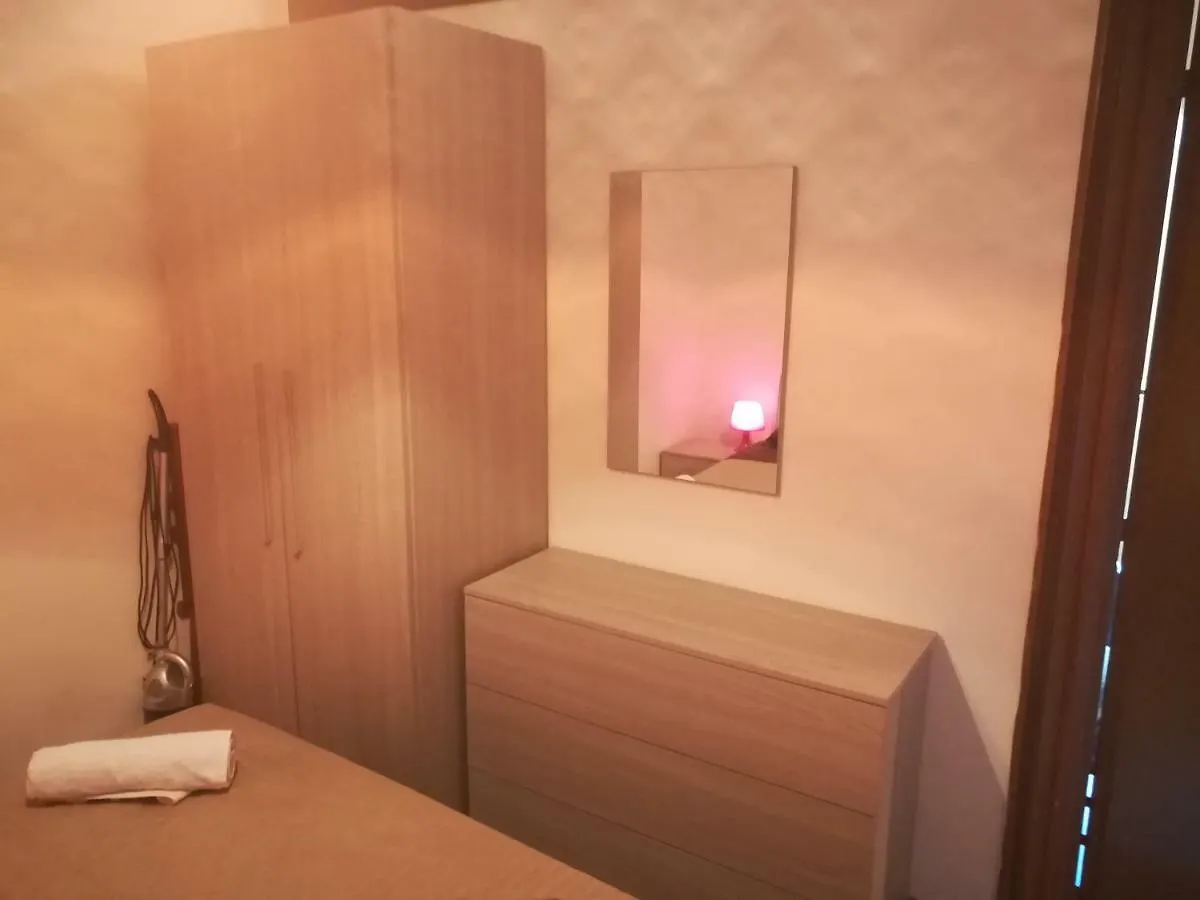 לטויאני Elegance Apartment Taormina 0*,  איטליה